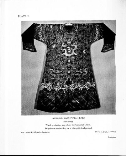 خرید و دانلود نسخه کامل کتاب Art of silk weaving in China: Symbolism of Chinese Imperial Robes_68d29875c7f6f.jpeg خرید و دانلود نسخه کامل کتاب Art of silk weaving in China: Symbolism of Chinese Imperial Robes