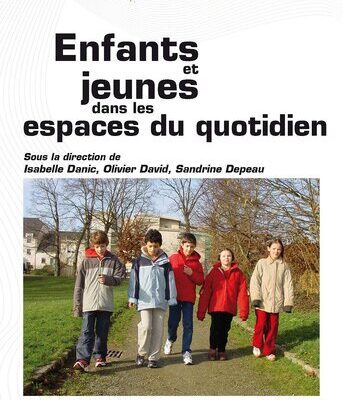 خرید و دانلود نسخه کامل کتاب Enfants et jeunes dans les espaces du quotidien