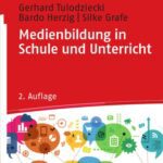 خرید و دانلود نسخه کامل کتاب Medienbildung in Schule und Unterricht. Grundlage und Beispiele.