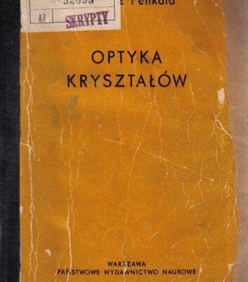 خرید و دانلود نسخه کامل کتاب Optyka kryształów