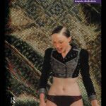 دانلود کتاب British Fashion Design: Rag Trade or Image Industry?