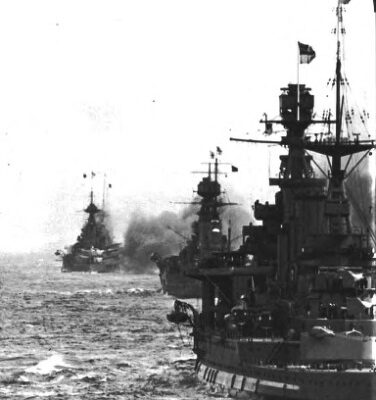 خرید و دانلود نسخه کامل کتاب Battleships. 1906 to present.