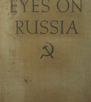 خرید و دانلود نسخه کامل کتاب Eyes on Russia