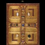 خرید و دانلود نسخه کامل کتاب Graphic Devices and the Early Decorated Book