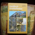 خرید و دانلود نسخه کامل کتاب Handbuch Strohballenbau: Grundlagen, Konstruktionen, Beispiele
