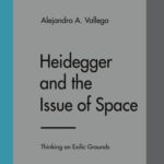 خرید و دانلود نسخه کامل کتاب Heidegger and the Issue of Space: Thinking on Exilic Grounds