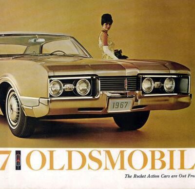 خرید و دانلود نسخه کامل کتاب Oldsmobile. The Rocket Action Cars are Out Front Again! ’67