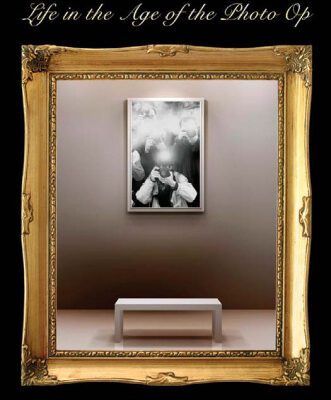 خرید و دانلود نسخه کامل کتاب Picture Perfect: Life in the Age of the Photo Op (New Edition)