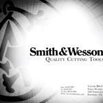خرید و دانلود نسخه کامل کتاب Smith & Wesson knife catalogue