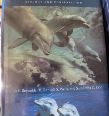 خرید و دانلود نسخه کامل کتاب The Bottlenose Dolphin: Biology and Conservation