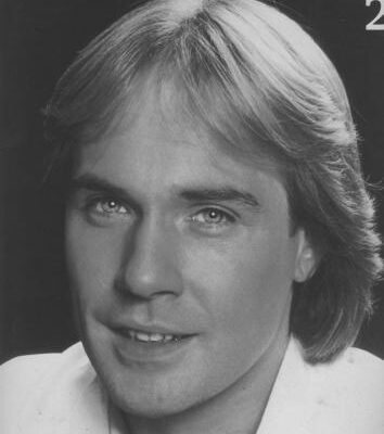 خرید و دانلود نسخه کامل کتاب The Piano Solos of Richard Clayderman. Vol.2