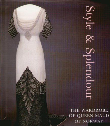 خرید و دانلود نسخه کامل کتاب The wardrobe of Queen Maud of Norway_68f204f04edeb.jpeg خرید و دانلود نسخه کامل کتاب The wardrobe of Queen Maud of Norway