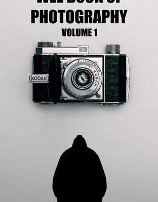 خرید و دانلود نسخه کامل کتاب Wee Book Of Photography: Volume 1