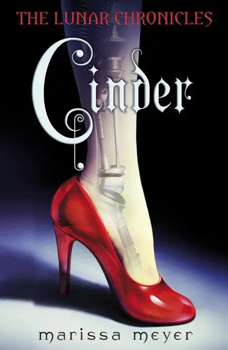 cinder-by-marissa-meyer_69fc8ad413469 خرید و دانلود نسخه کامل کتاب صوتی انگلیسی سیندر، اثر ماریسا میر (از مجموعهی قصههای ماه) Cinder by Marissa Meyer - تصویر 1